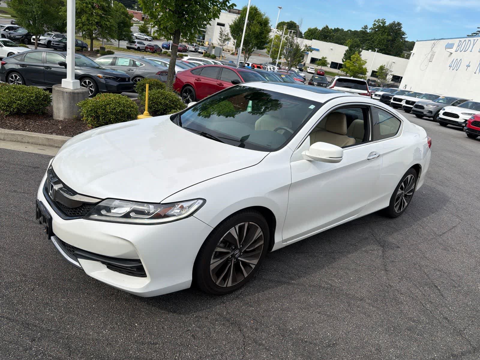 Used 2016 Honda Accord EX-L image 5