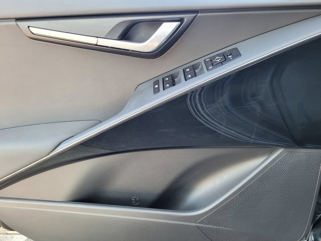 Used 2024 Kia Niro Wind FWD image 22