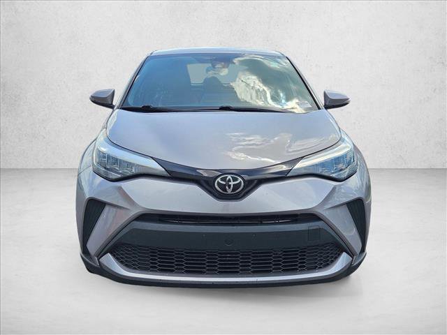 Used 2020 Toyota C-HR XLE FWD image 2