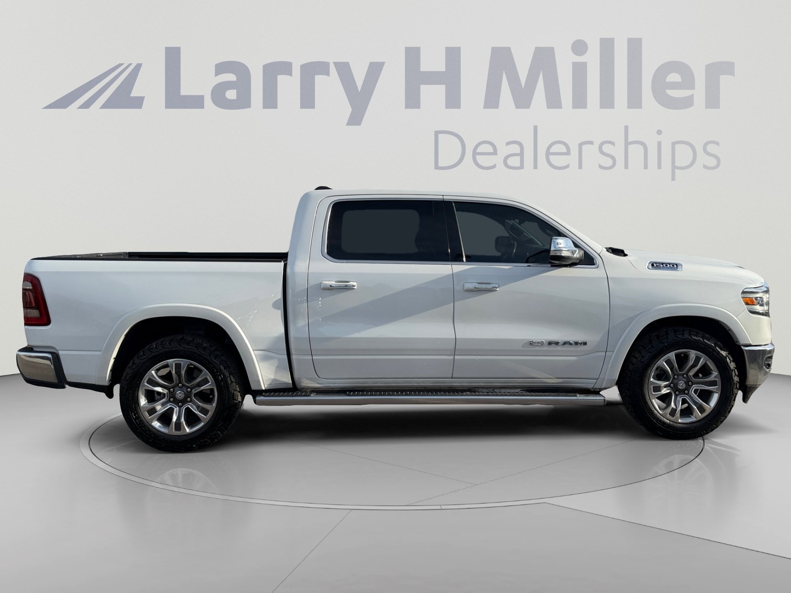 Used 2022 RAM 1500 Limited AWD/4WD image 6