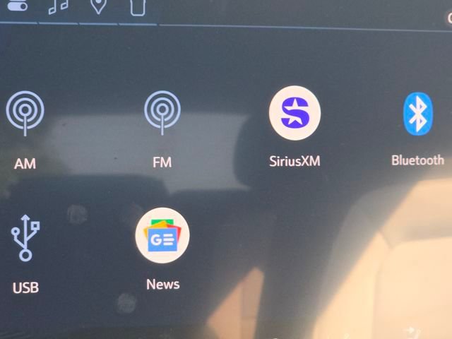 New 2026 Chevrolet Equinox EV LT image 17