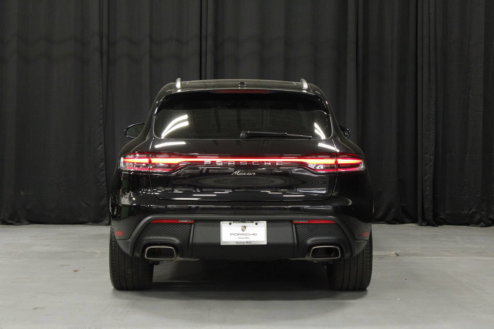 Certified 2026 Porsche Macan AWD/4WD image 6