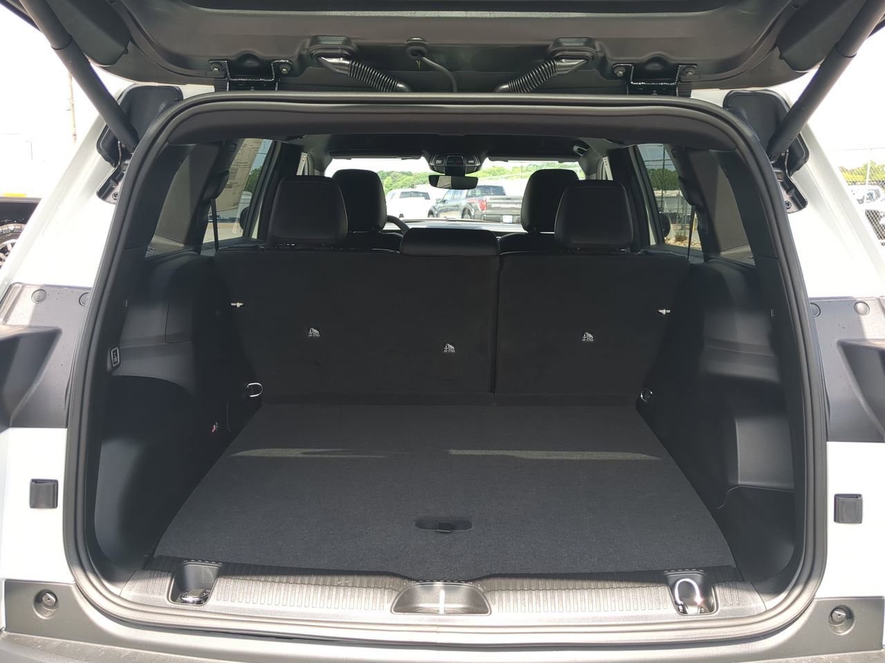 New 2026 Jeep Cherokee Limited AWD/4WD image 11