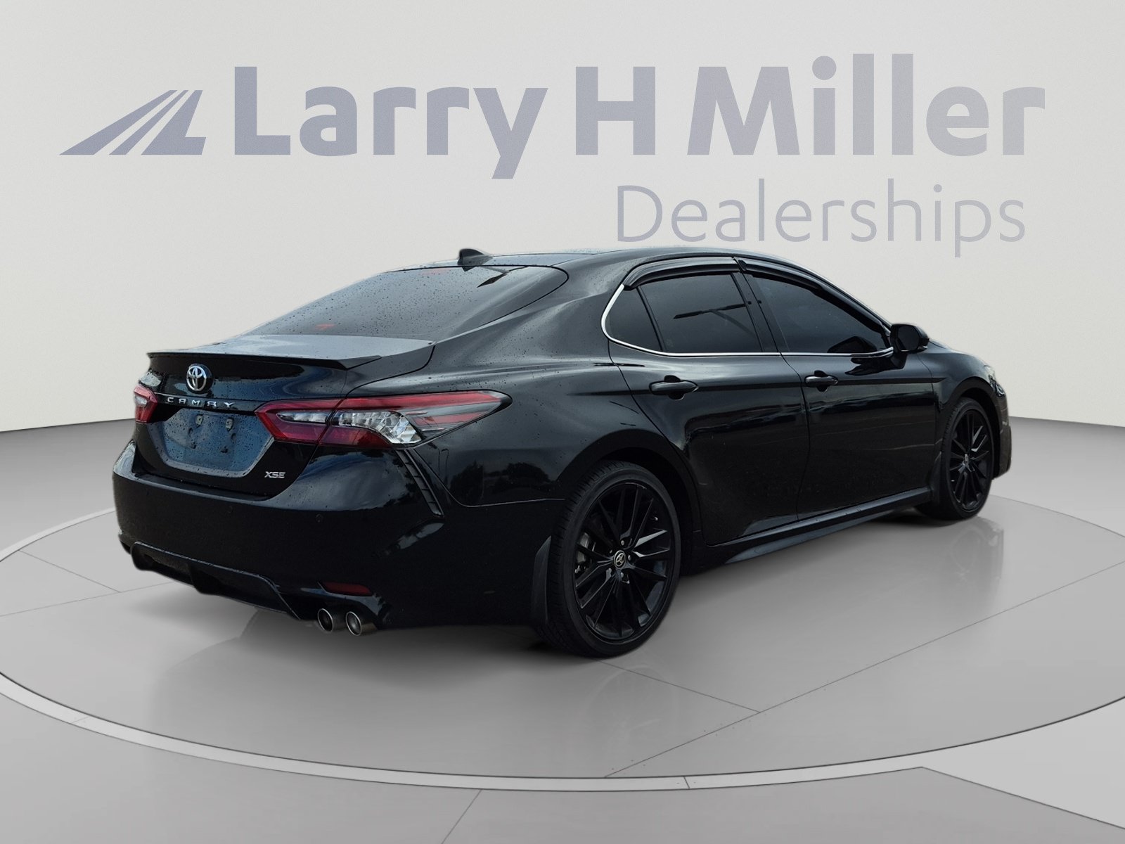 Certified 2023 Toyota Camry XSE w/ Navigation Package FWD image 5