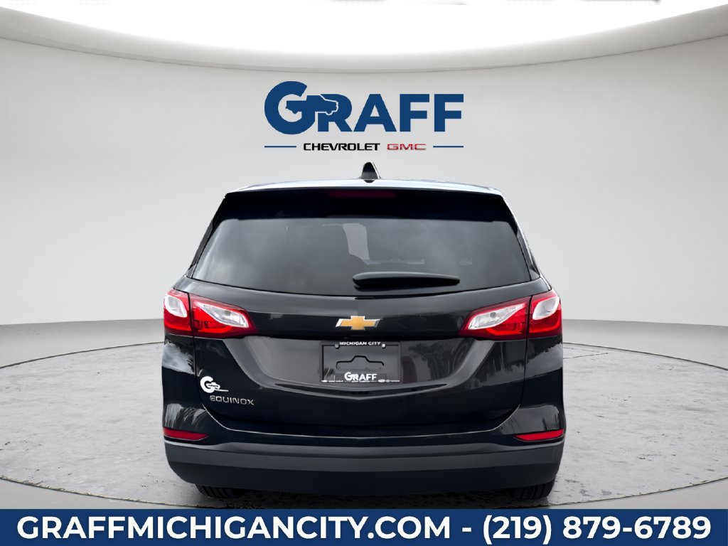 Used 2020 Chevrolet Equinox LS w/ LS Convenience Package FWD image 2