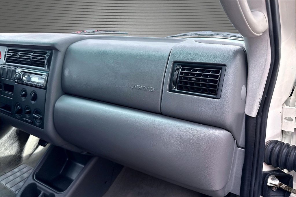 Used 1999 Volkswagen Eurovan Camper FWD image 19