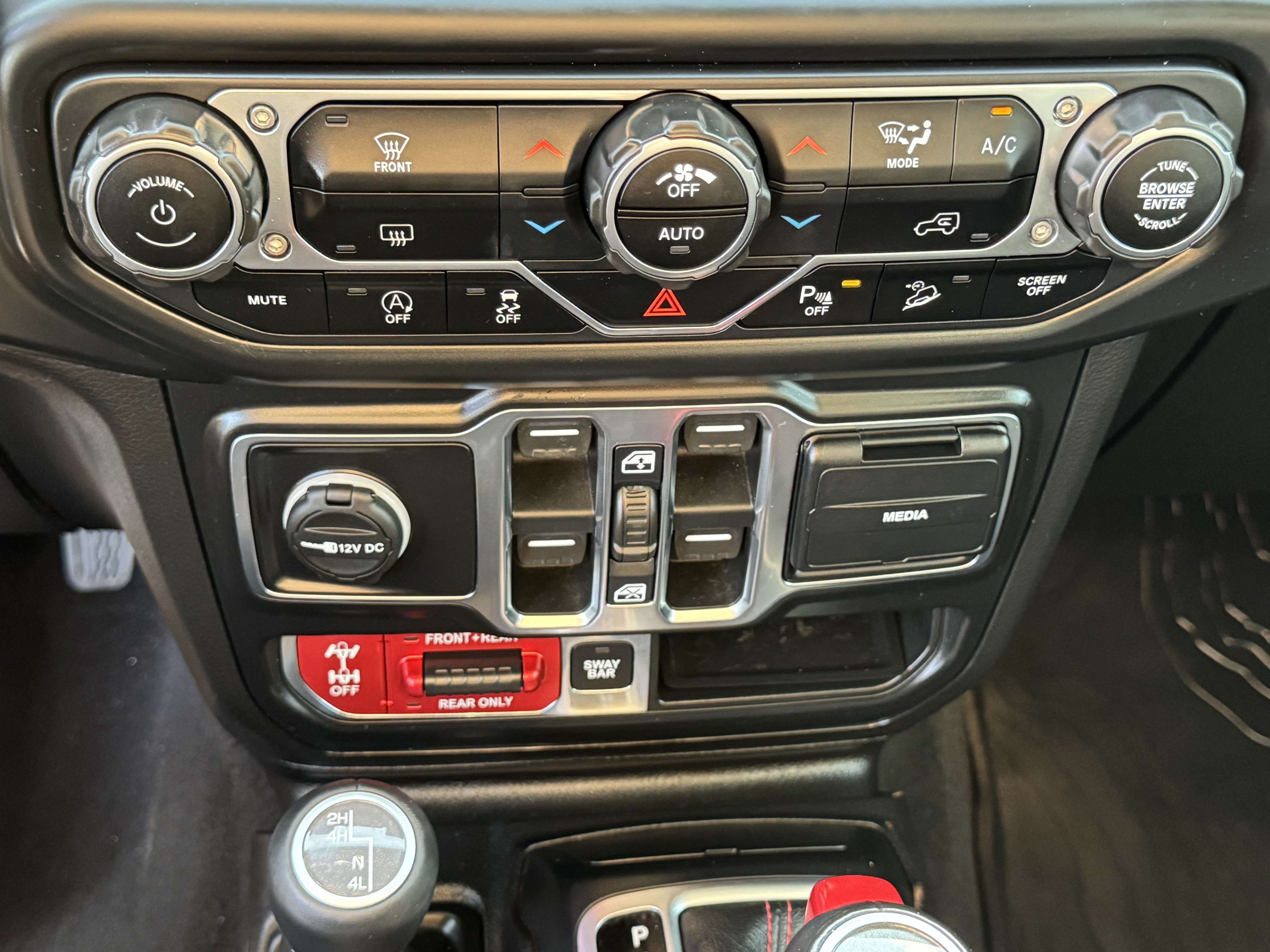 Used 2020 Jeep Wrangler Unlimited Rubicon AWD/4WD image 18