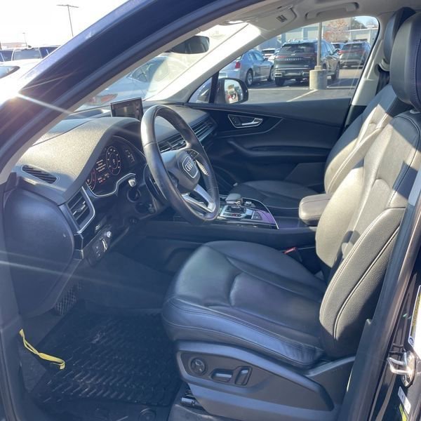 Used 2017 Audi Q7 3.0T Prestige image 7