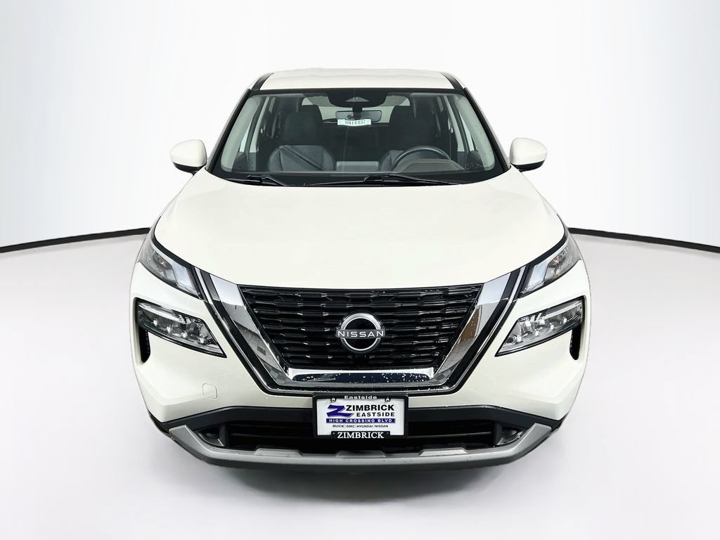 Used 2023 Nissan Rogue SV AWD/4WD image 2