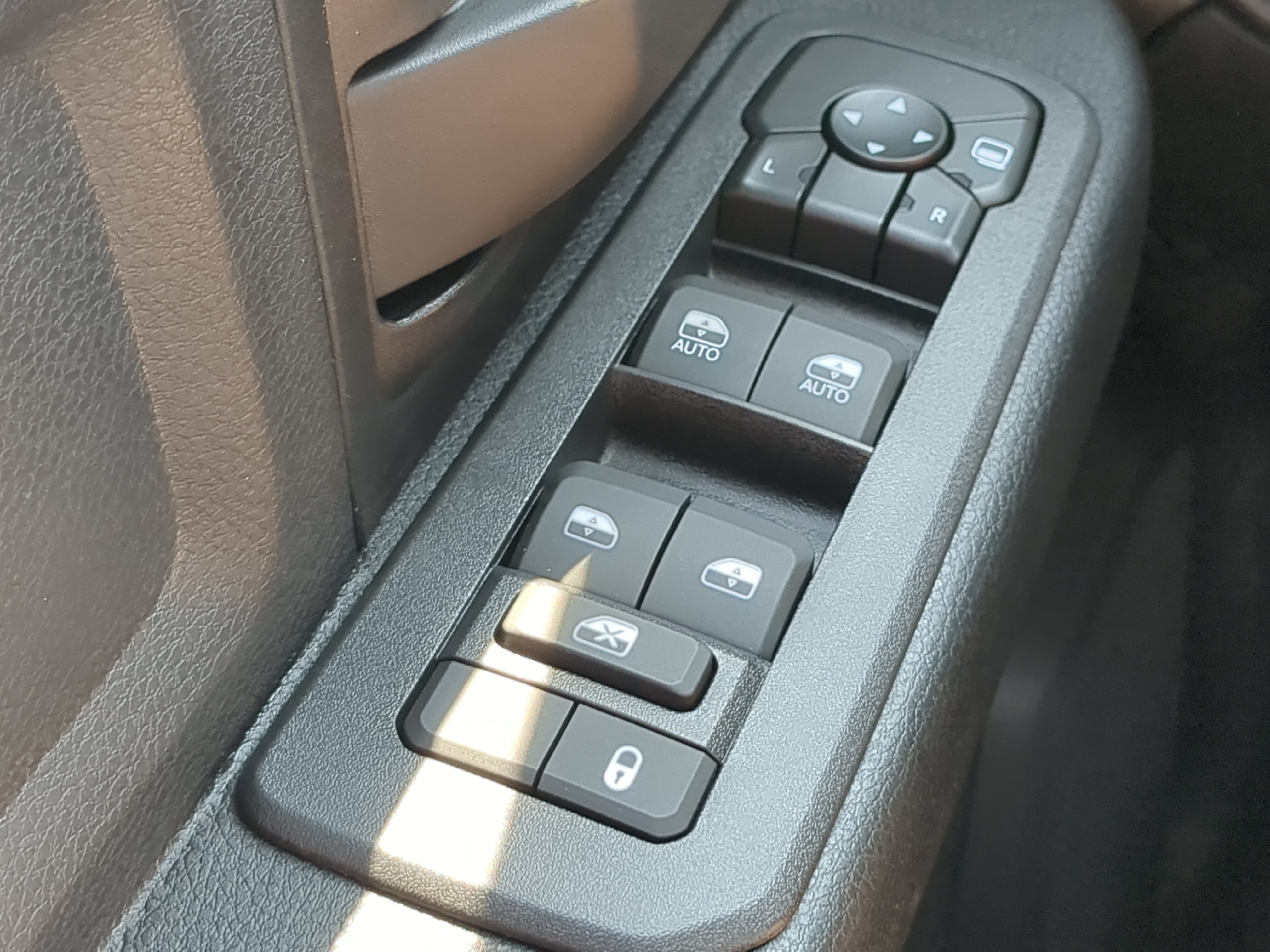 New 2026 RAM 2500 Tradesman AWD/4WD image 23