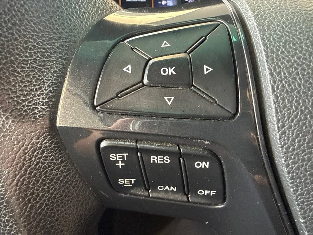 Used 2016 Ford Explorer XLT w/ Equipment Group 202A AWD/4WD image 21