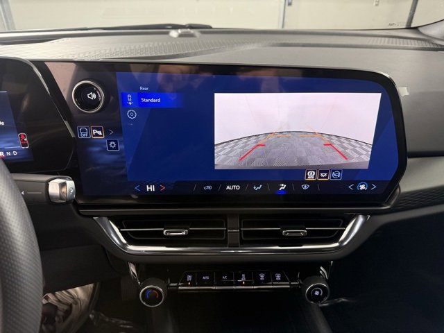 New 2026 Chevrolet Equinox EV LT image 22