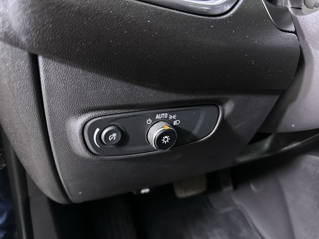Used 2024 Chevrolet Equinox LT FWD image 18