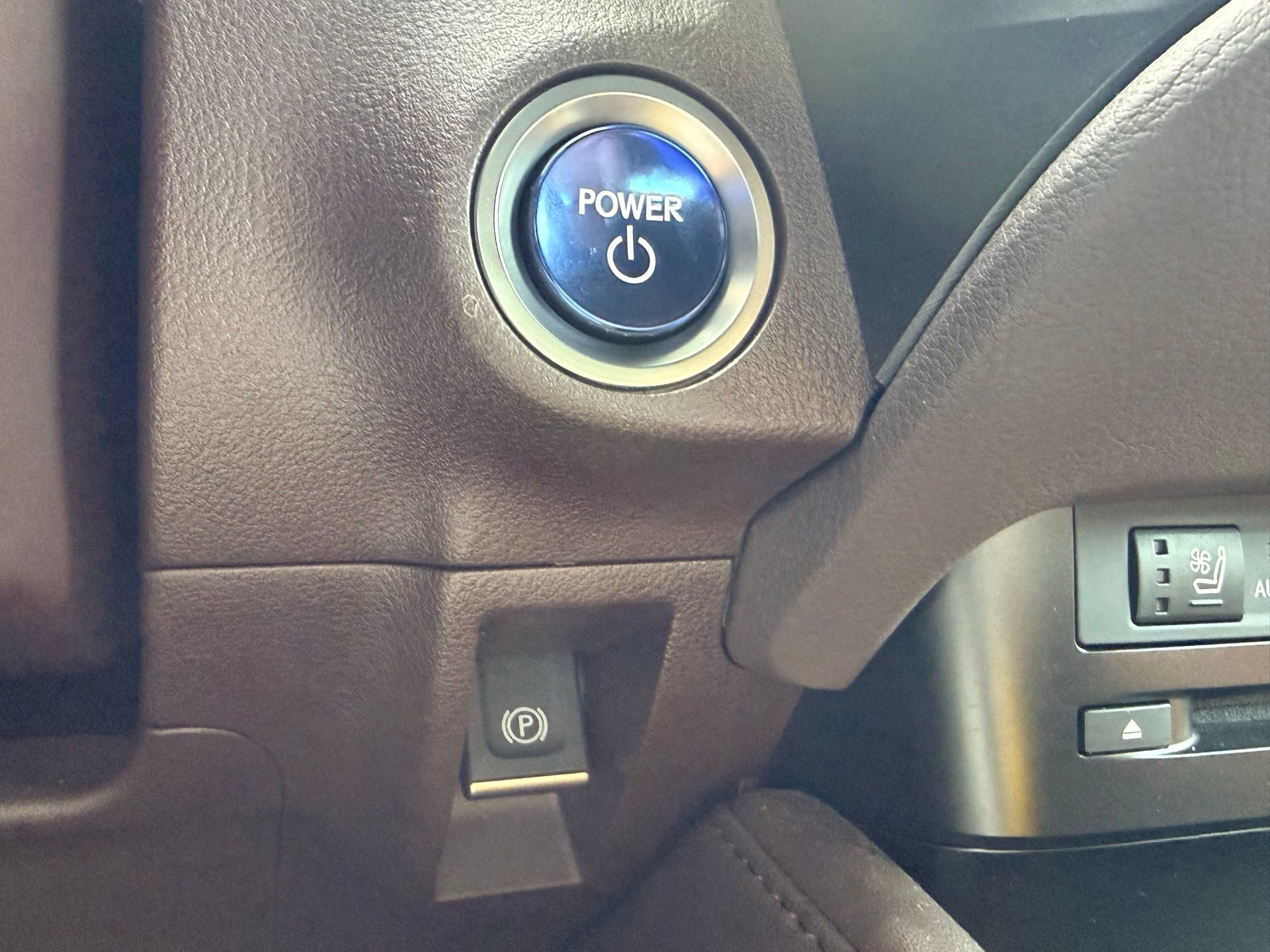 Used 2020 Lexus ES 300h w/ Premium Package FWD image 52