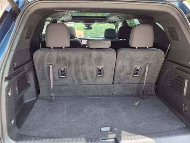 Used 2024 Chevrolet Traverse LT image 25