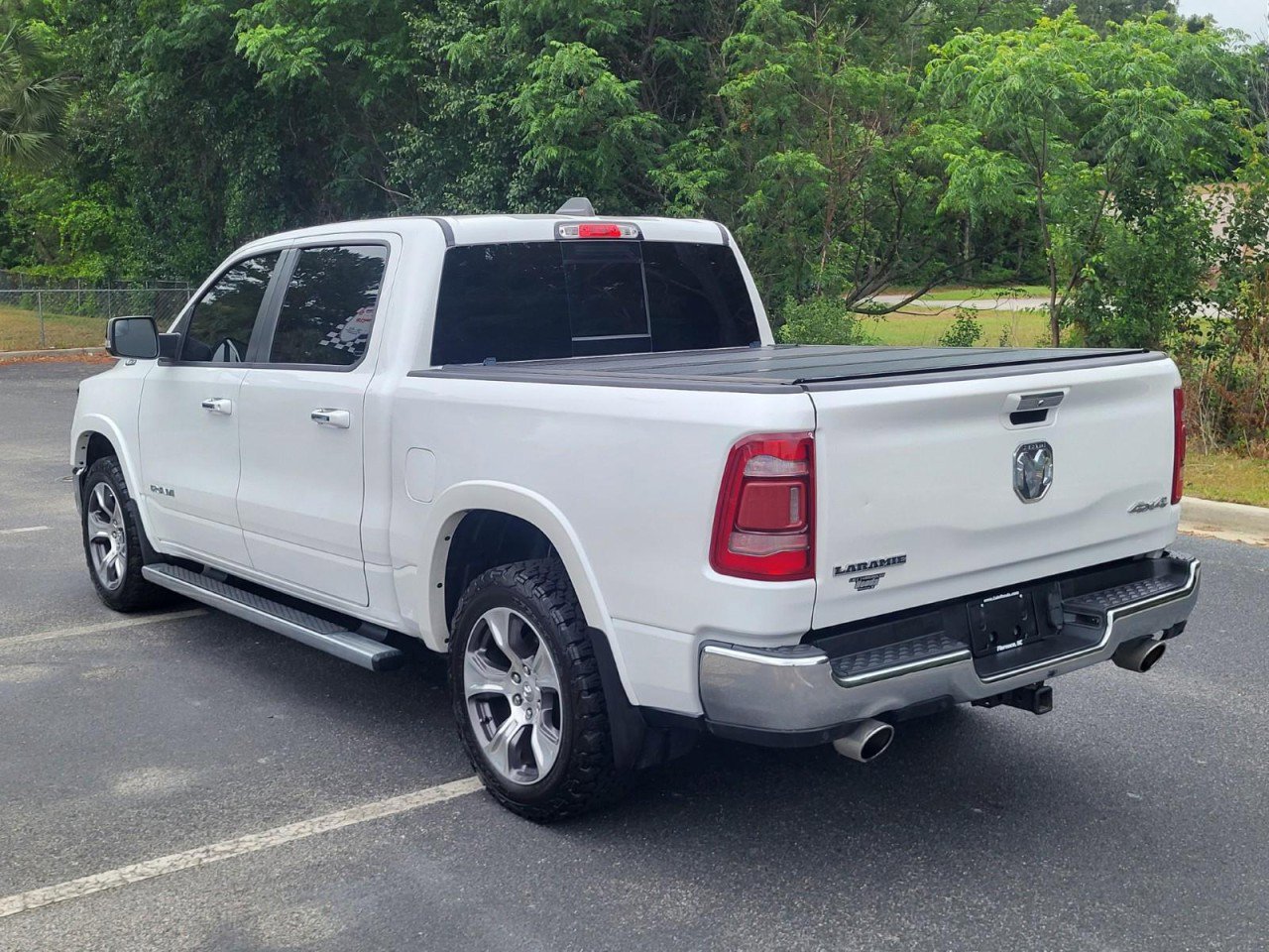 Used 2022 RAM 1500 Laramie AWD/4WD image 6