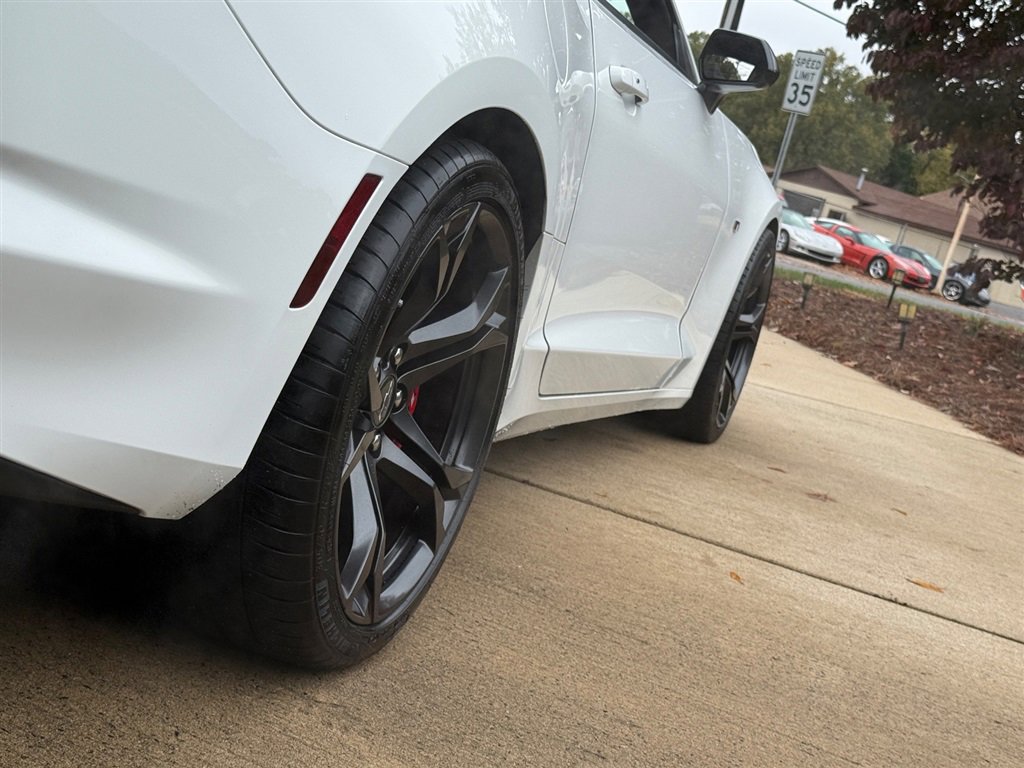 Used 2022 Chevrolet Camaro SS image 36