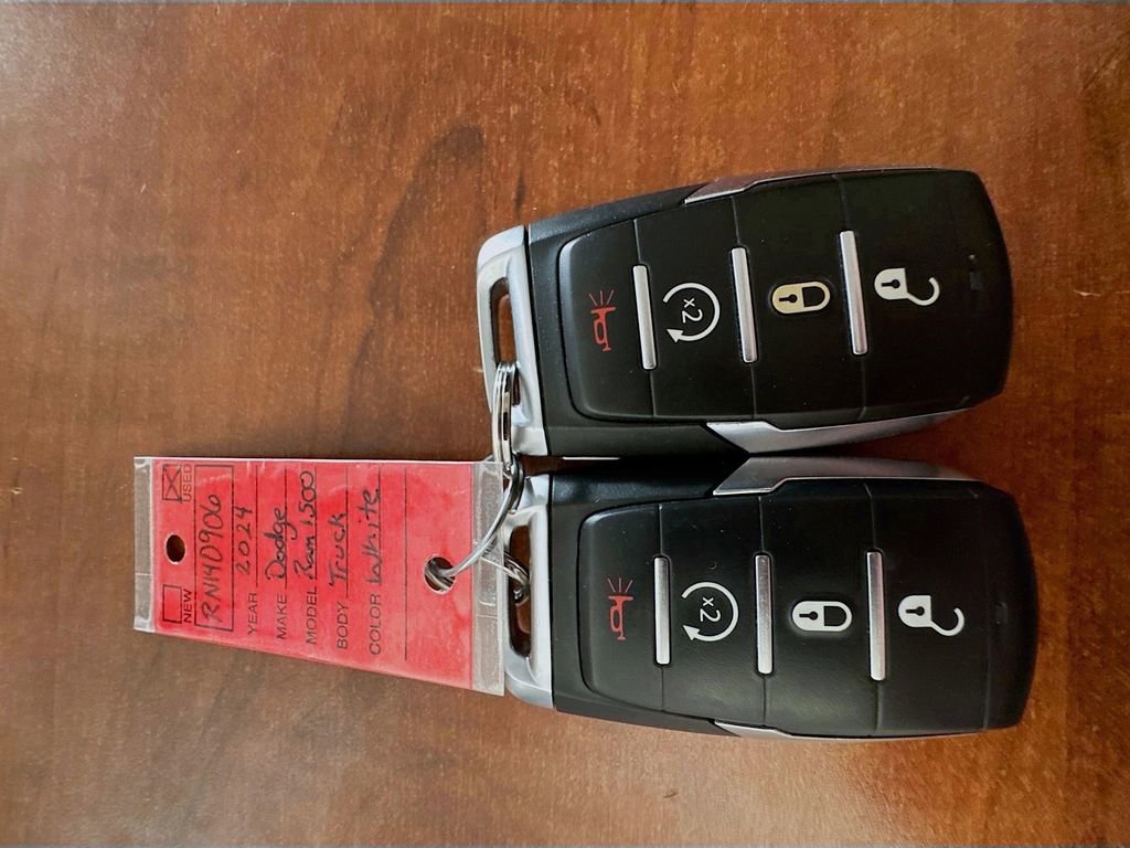 Used 2024 RAM 1500 Lone Star image 40