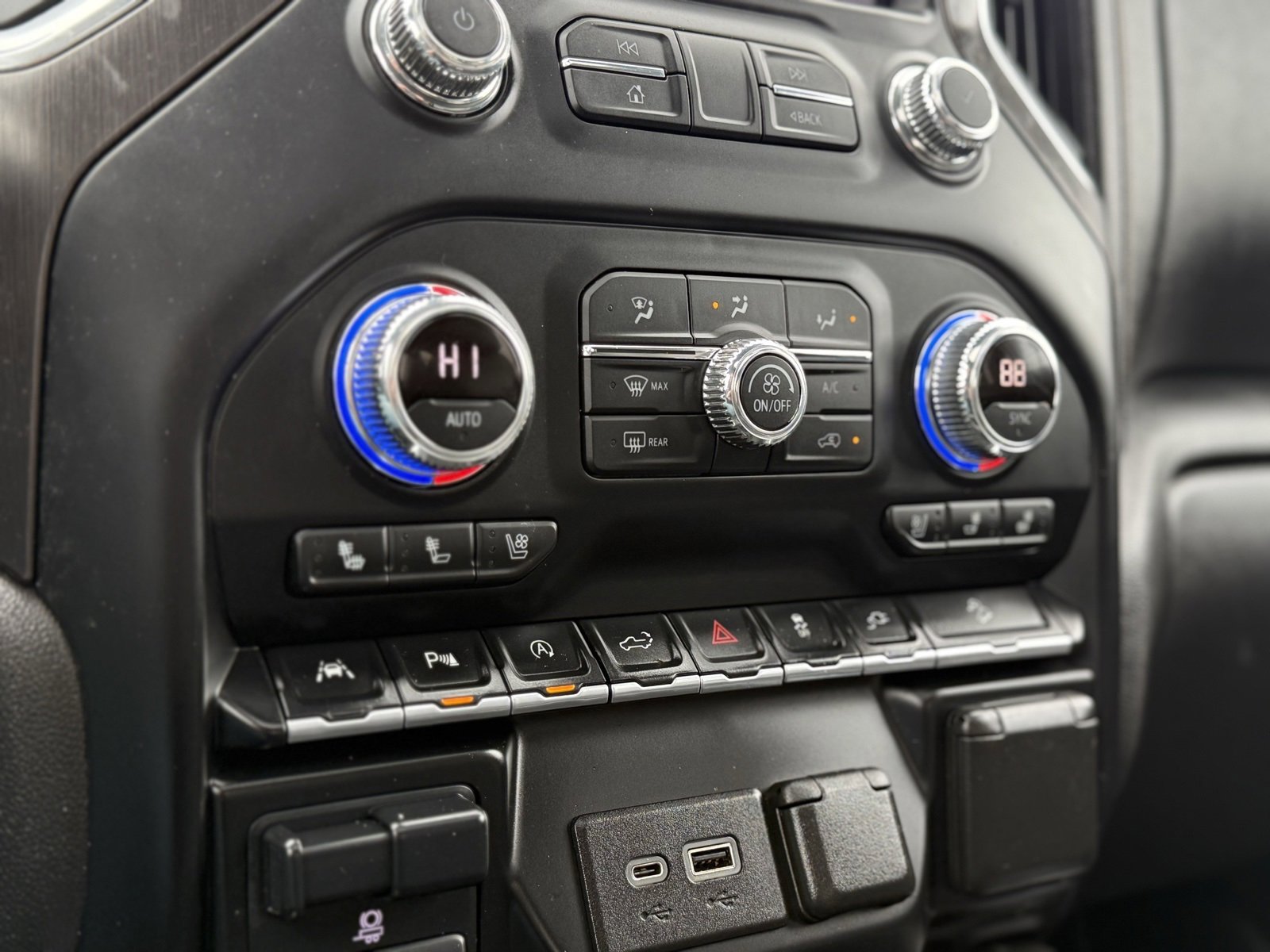 Used 2021 GMC Sierra 1500 AT4 w/ AT4 Value Package image 22