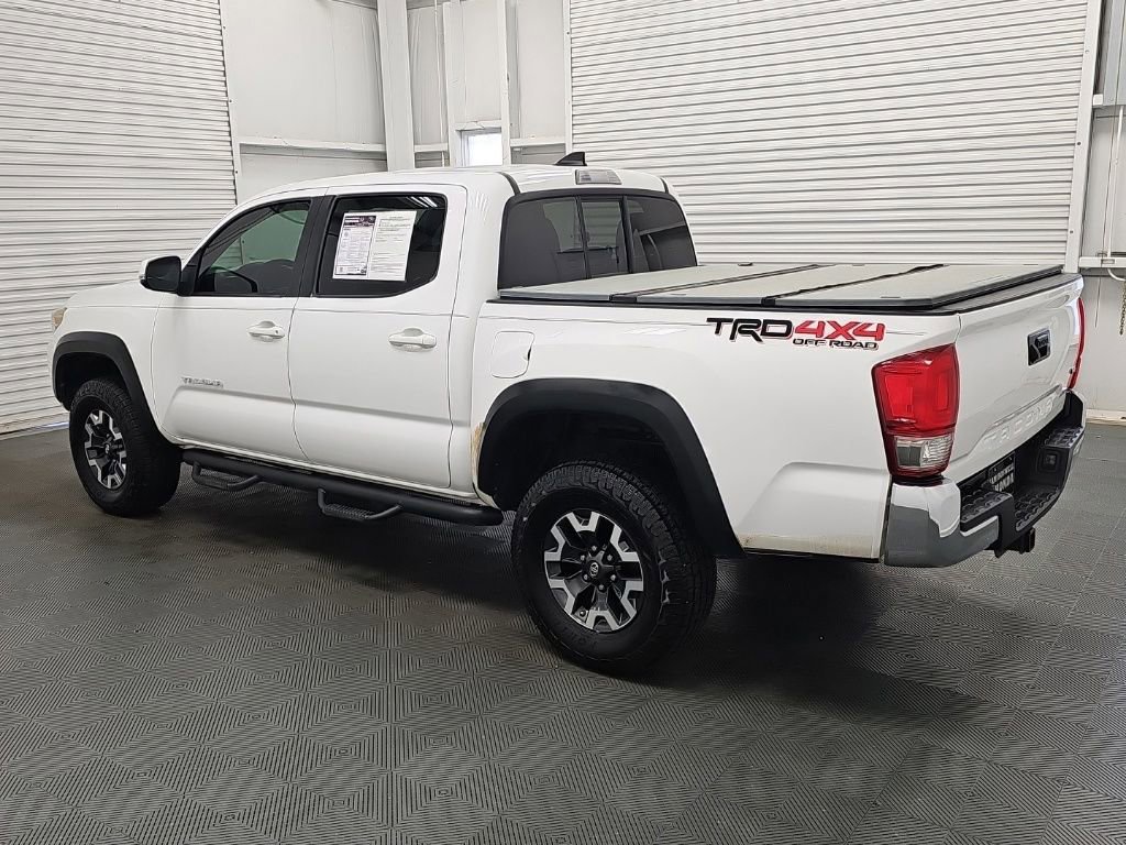 Used 2016 Toyota Tacoma TRD Off-Road w/ Towing Package AWD/4WD image 4