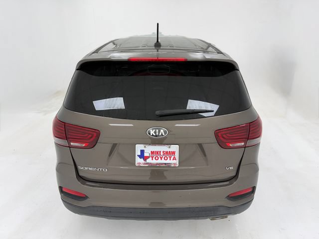 Used 2019 Kia Sorento FWD V6 image 19