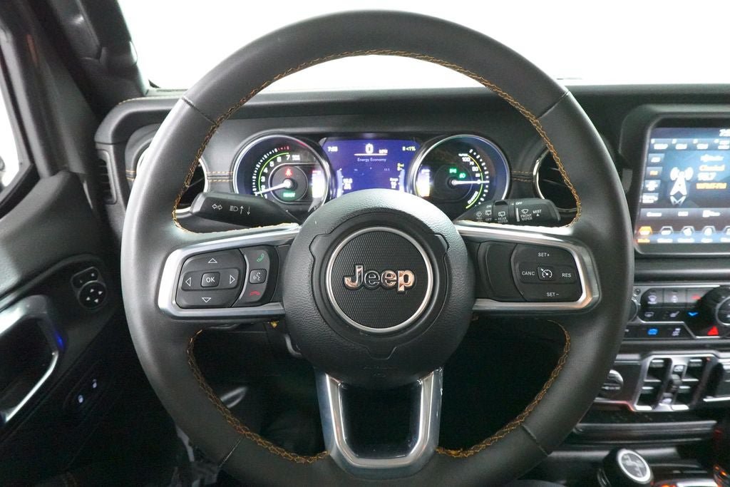 Used 2023 Jeep Wrangler Unlimited Sahara AWD/4WD image 13