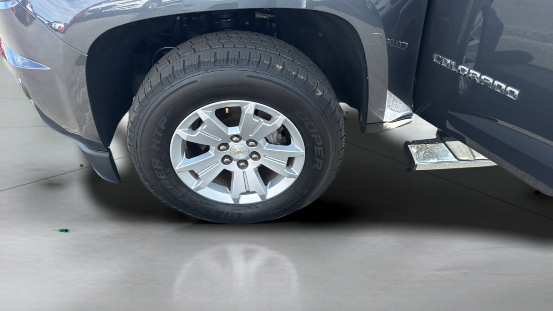 Used 2017 Chevrolet Colorado LT w/ LT Convenience Package RWD image 36