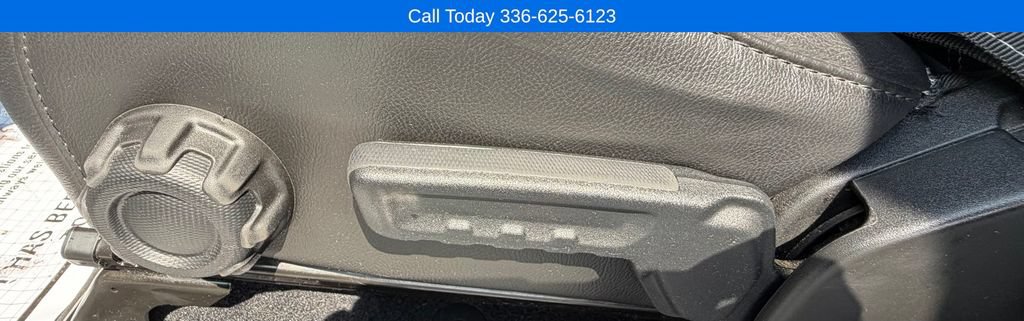 Used 2020 Jeep Wrangler Unlimited Sahara AWD/4WD image 17