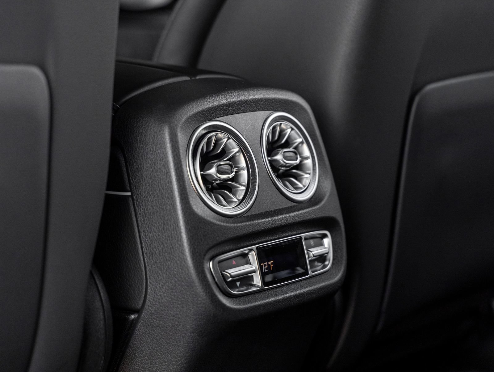 Used 2025 Mercedes-Benz G 550 image 40