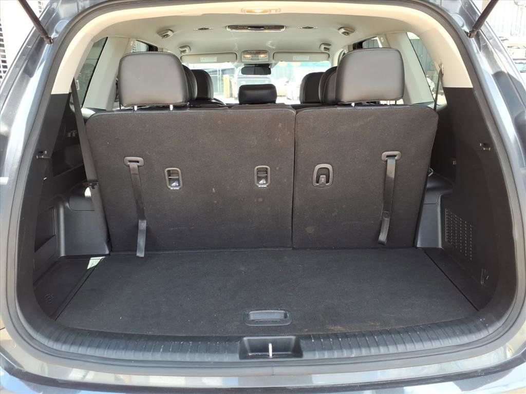 Used 2024 Kia Telluride LX FWD image 8
