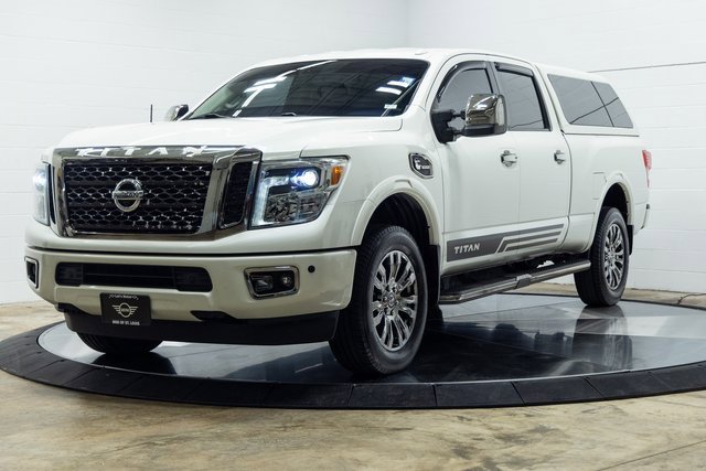 Used 2017 Nissan Titan Platinum Reserve image 6