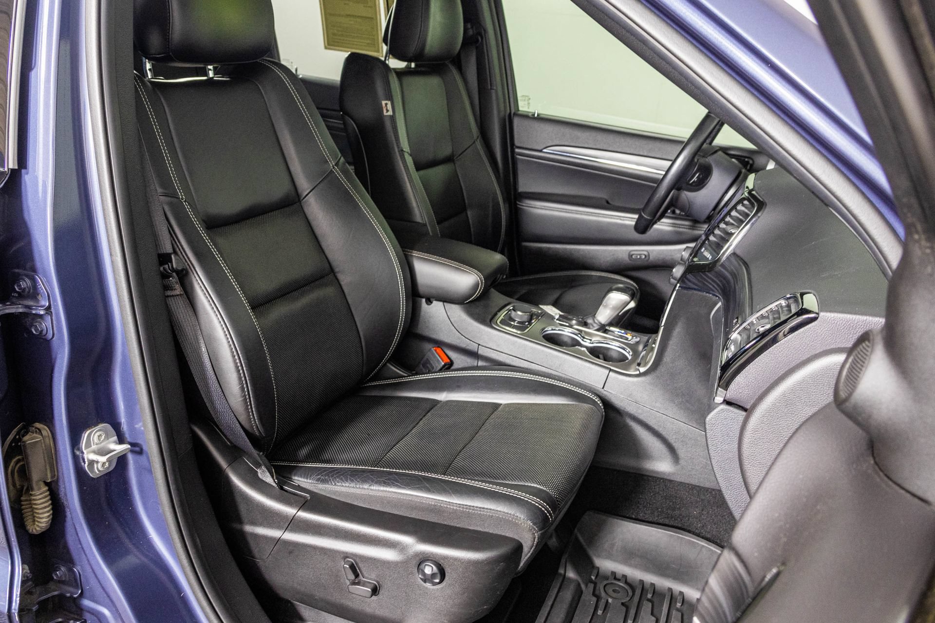 Used 2021 Jeep Grand Cherokee Limited w/ Quick Order Package 28K 80th AWD/4WD image 50