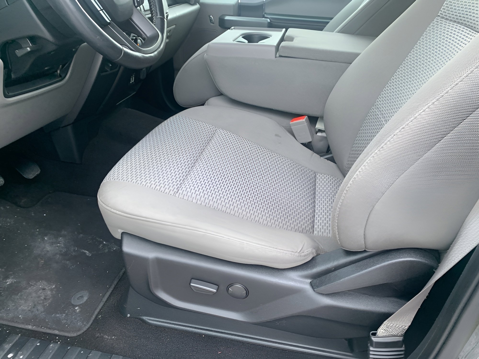 Used 2019 Ford F150 XLT w/ Equipment Group 301A Mid image 12