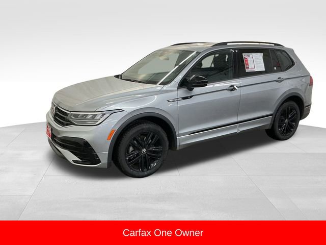 Used 2022 Volkswagen Tiguan SE R-Line image 2
