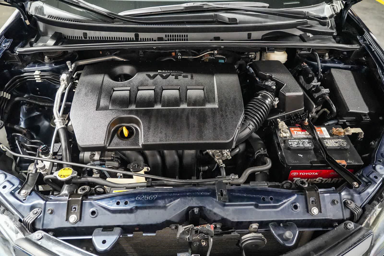 Certified 2017 Toyota Corolla SE w/ SE Premium Package FWD image 29