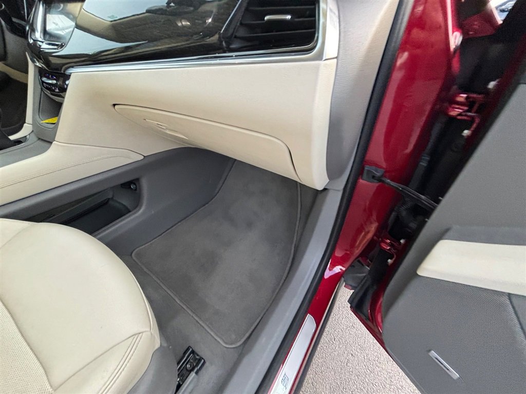 Used 2020 Cadillac XT6 Premium Luxury image 38