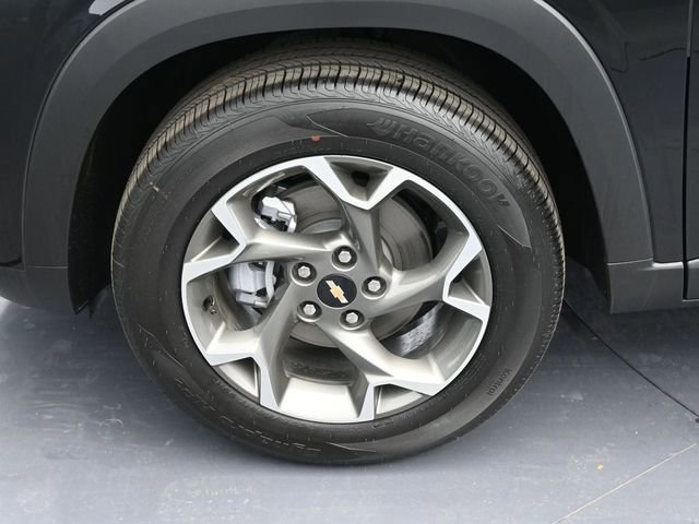 New 2026 Chevrolet Trax LT w/ Driver Confidence Package FWD image 22
