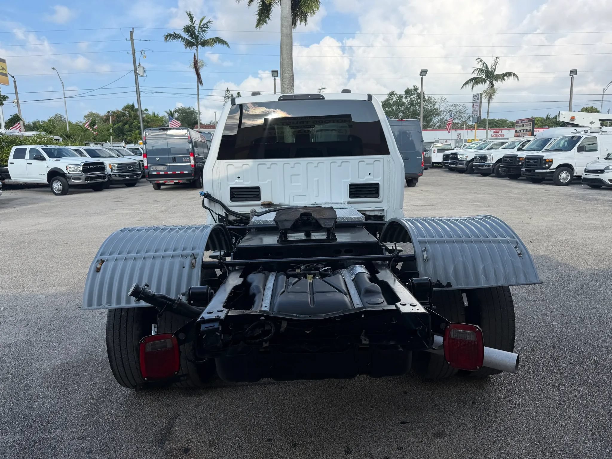 Used 2024 Ford F350 XL w/ Snow Plow Prep Package AWD/4WD image 4