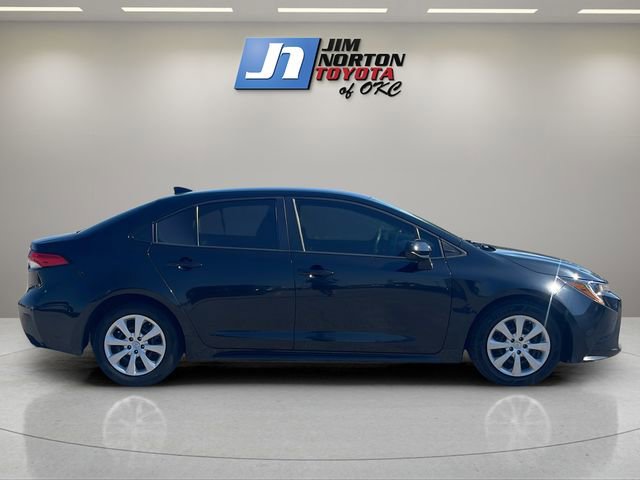 Used 2021 Toyota Corolla LE FWD image 4