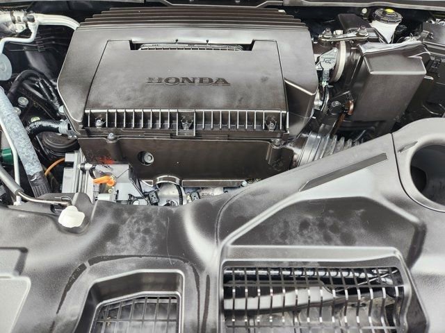 Used 2025 Honda Pilot Sport image 32