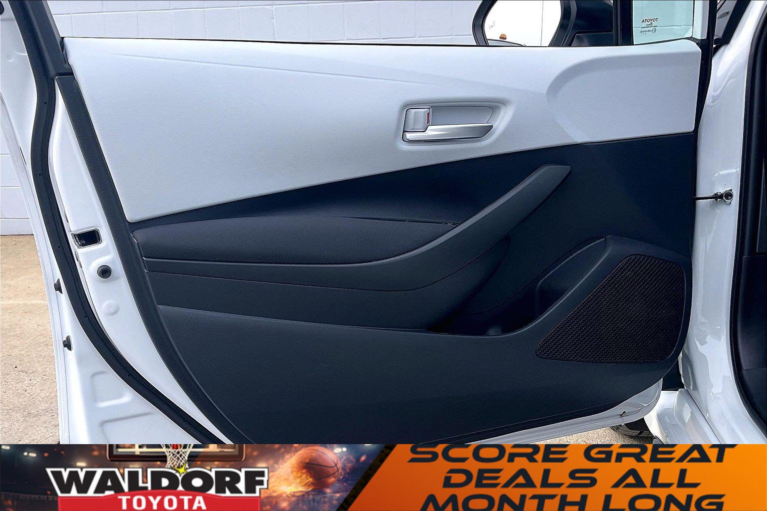 Used 2026 Toyota Corolla SE image 27