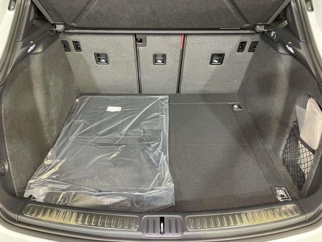 New 2026 Porsche Macan image 20