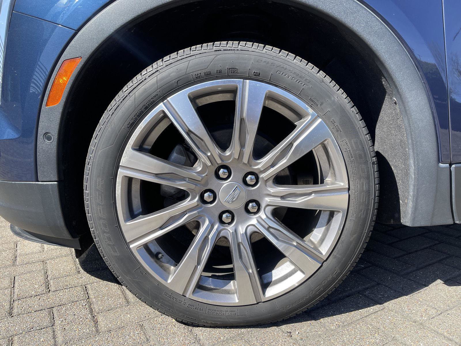 Used 2019 Cadillac XT4 Premium Luxury w/ Enhanced Visibility Package AWD/4WD image 10