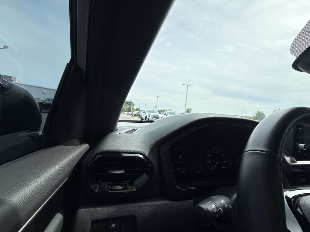 Used 2025 Honda Pilot TrailSport image 24