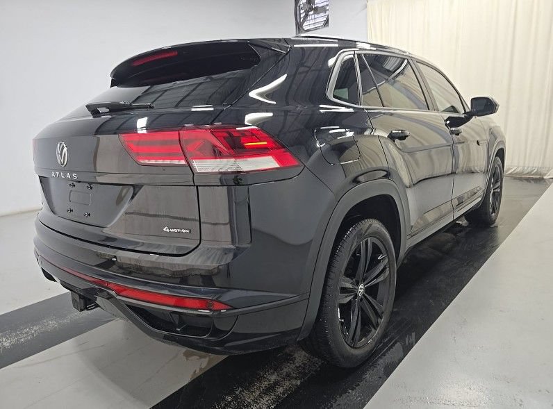 Used 2023 Volkswagen Atlas Cross Sport SEL R-Line AWD/4WD image 3