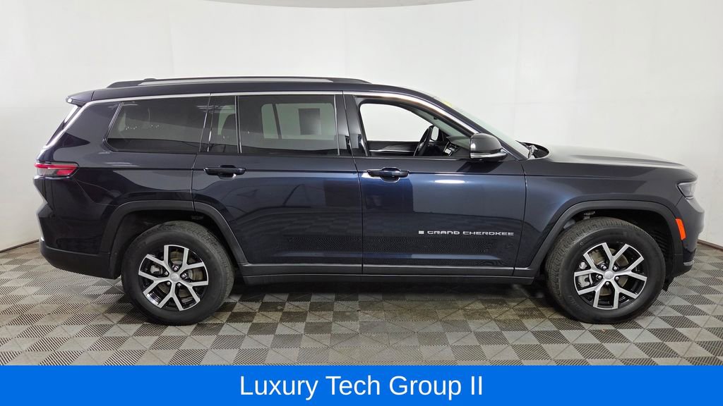 Used 2023 Jeep Grand Cherokee L Limited w/ Luxury Tech Group II AWD/4WD image 10