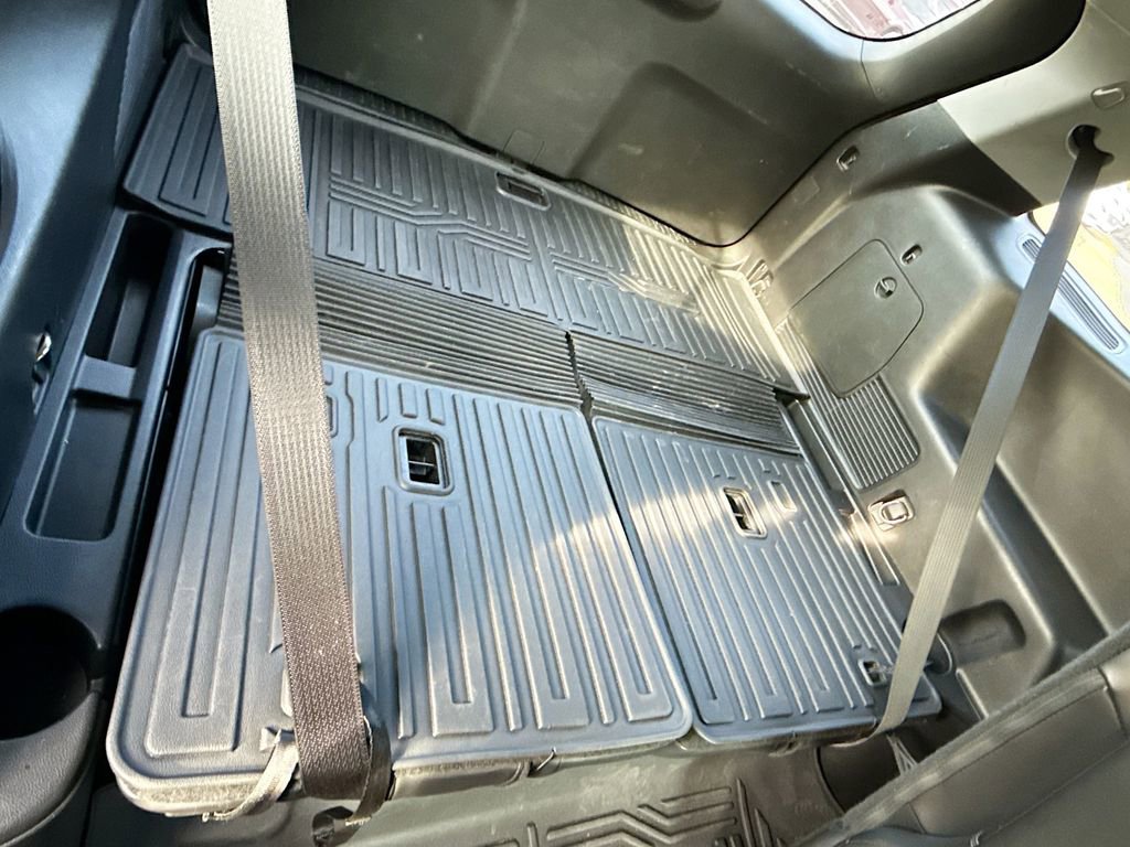 Used 2021 Ford Explorer XLT w/ Equipment Group 202A image 26