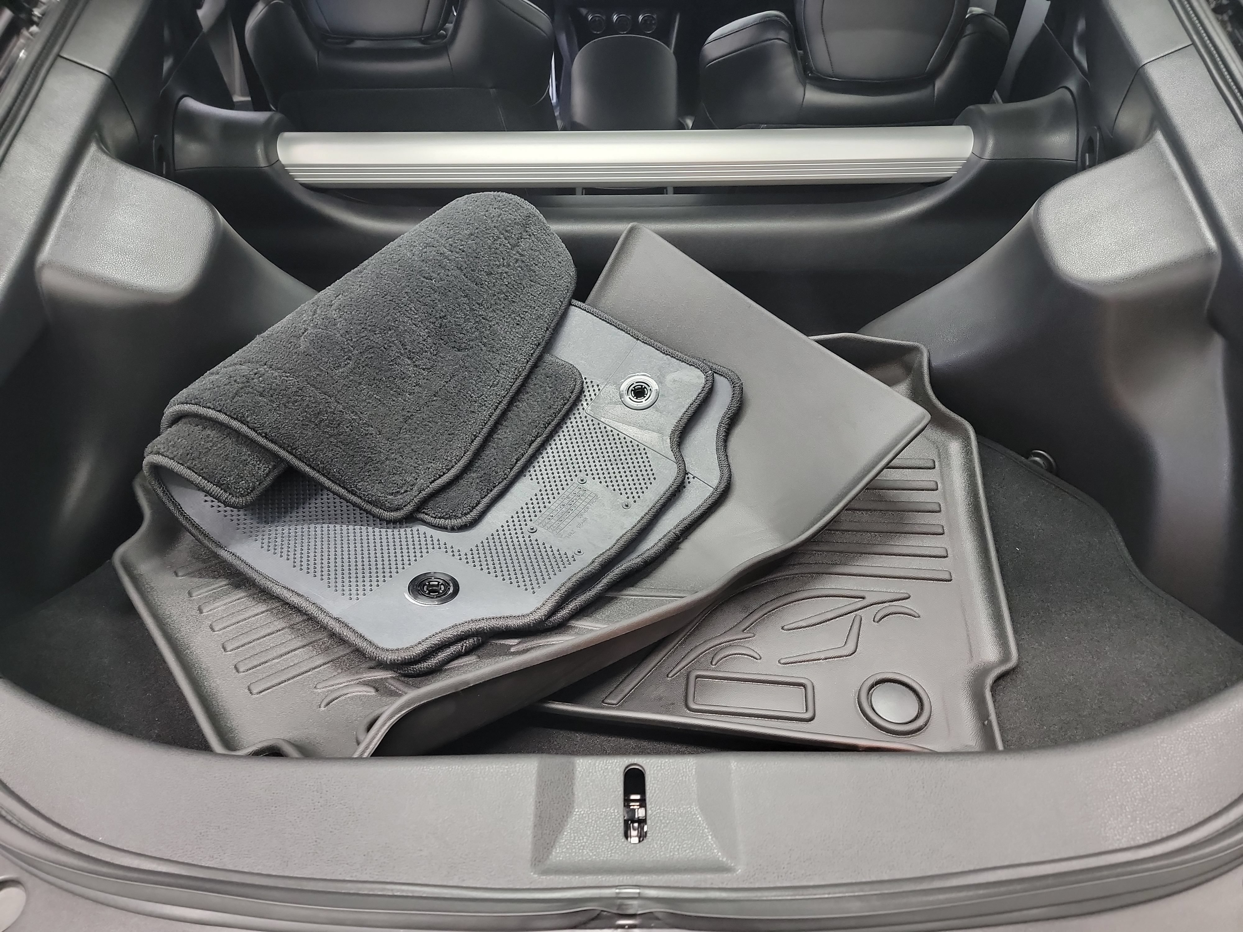 Used 2024 Nissan Z Performance w/ Floor Mat Package RWD image 25