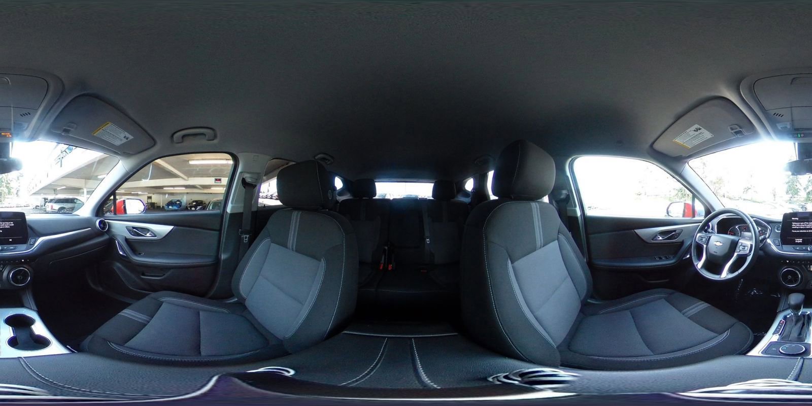 Used 2025 Chevrolet Blazer LT FWD image 43