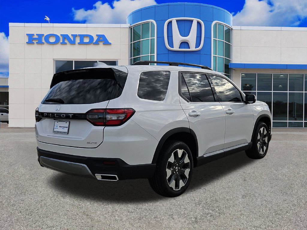 New 2026 Honda Pilot Elite image 3